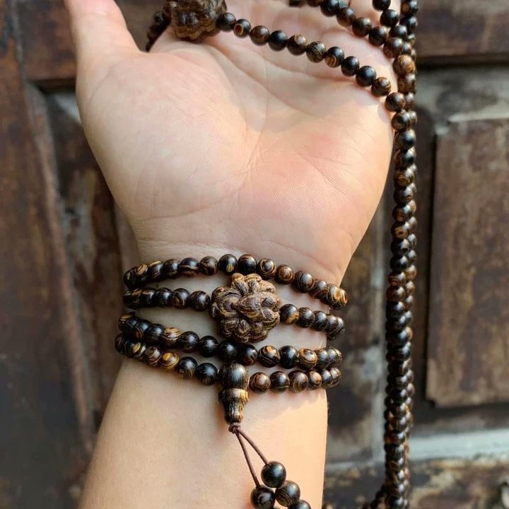 AnhCu97's tweet photo. Vòng Trầm cho các tình yêu yêu thích thì ib mình nhé 📿📿📿📿 https://t.co/jUnFitl0R9