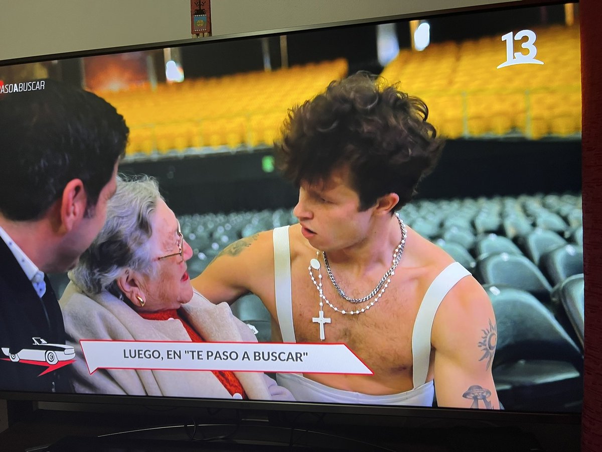 LaCon_Sentida's tweet photo. LA NANÁ “Lo único q me quede con las ganas de ver el Ballet Ucraniano”

Le dan la sorpresa la llevan al ensayo Awwwww🥰

Le llevan al chico ucraniano y le mira el Potito🤭

Picarona la Naná
#TePasoABuscar https://t.co/appK0pjLUg