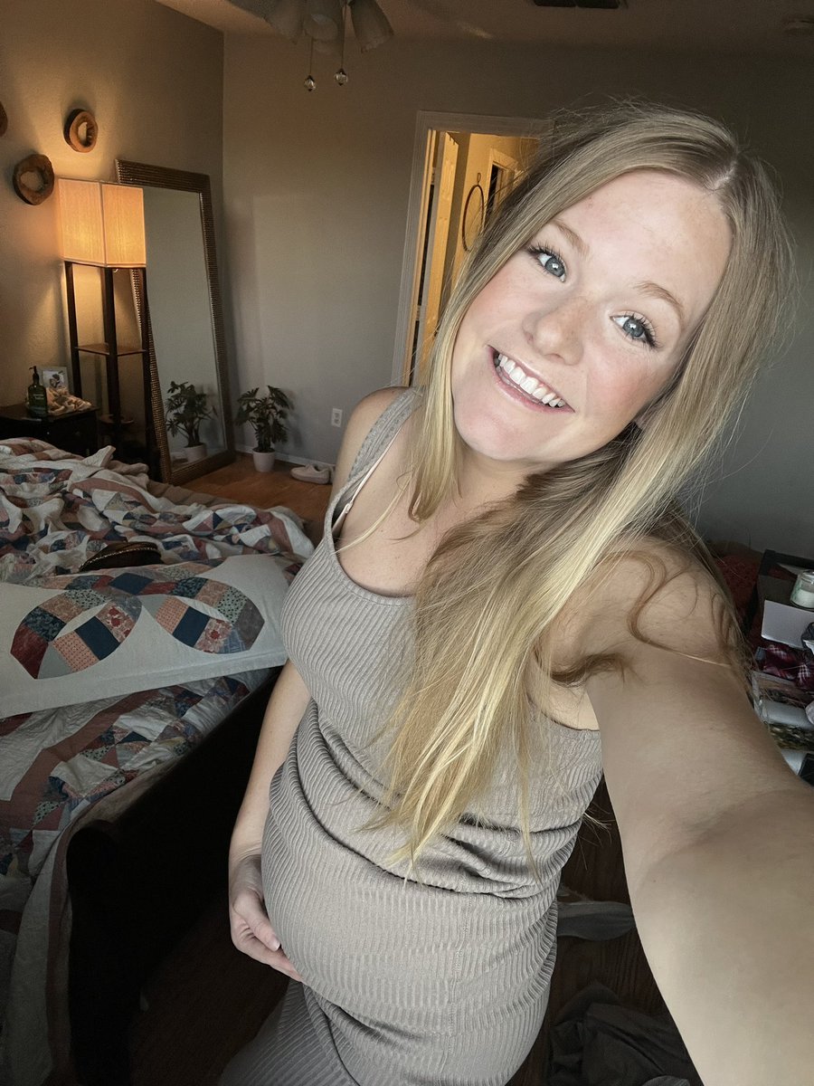 laceynfranco's tweet photo. So grateful to have loved pregnancy so far. I feel like these next few months are going to fly by. ❤️ https://t.co/Z8HRZVICjE