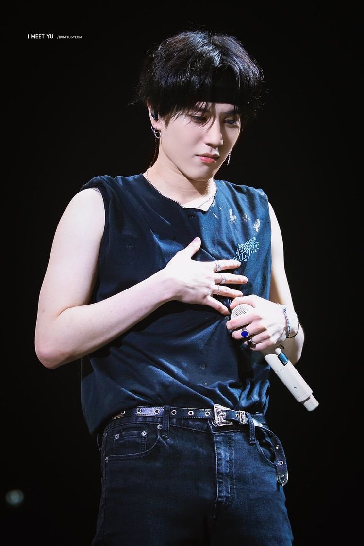 NattidaCH9's tweet photo. อยากเจอลุคแบบนี้อะ ได้ไหมม หล่อ เท่ น่ารัก ในเวลาเดียวเลยย  ใกล้จะได้เจอกันแล้ว 🥰💚 

@yugyeom #yugyeom #YUGYEOM1stLiveInBkk https://t.co/SRNBEeCMGJ