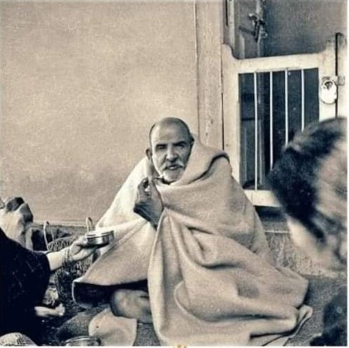 NeemKaroliiBaba's tweet photo. ✋️ https://t.co/g4qy3qpXoq