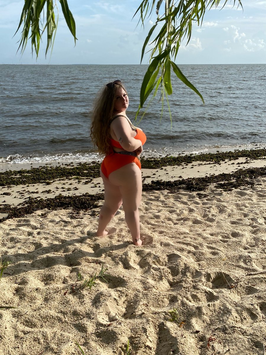 slxtvenomBU's tweet photo. had a fun beach🐚🏝  while you pigs were at work and with your wives sneak away to goon and relapse 😈🐷Findom finsub sph cashpig paypig humanwallet humanatm findomgames rtgame walletdrain walletrinse cbt cei Skype joi sph brat bratty ass worship spit fetish whalesub https://t.co/seULIkTEFG