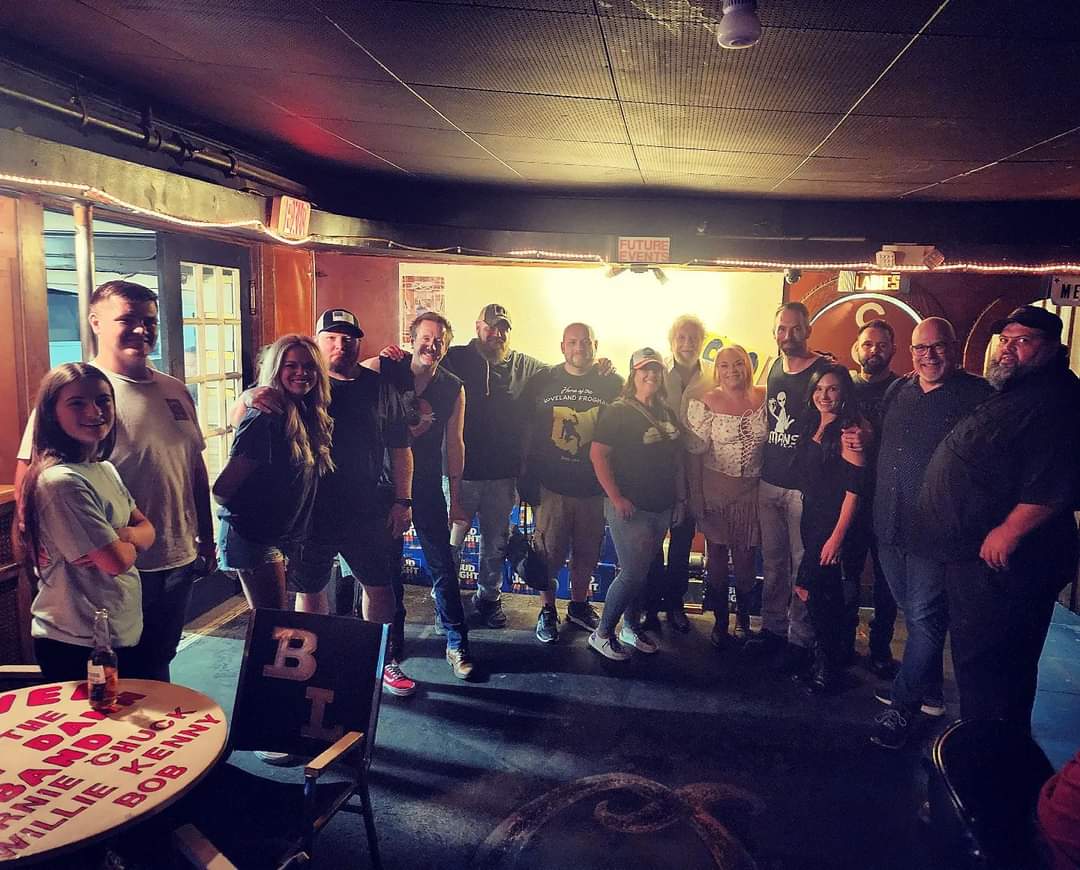 LeeKirkland_CPM's tweet photo. Had an awesome time tonight with all these guys at the G Crew event at Bobby Mackey's! Can't wait to return in a few weeks! https://t.co/tYEOsDOXMy