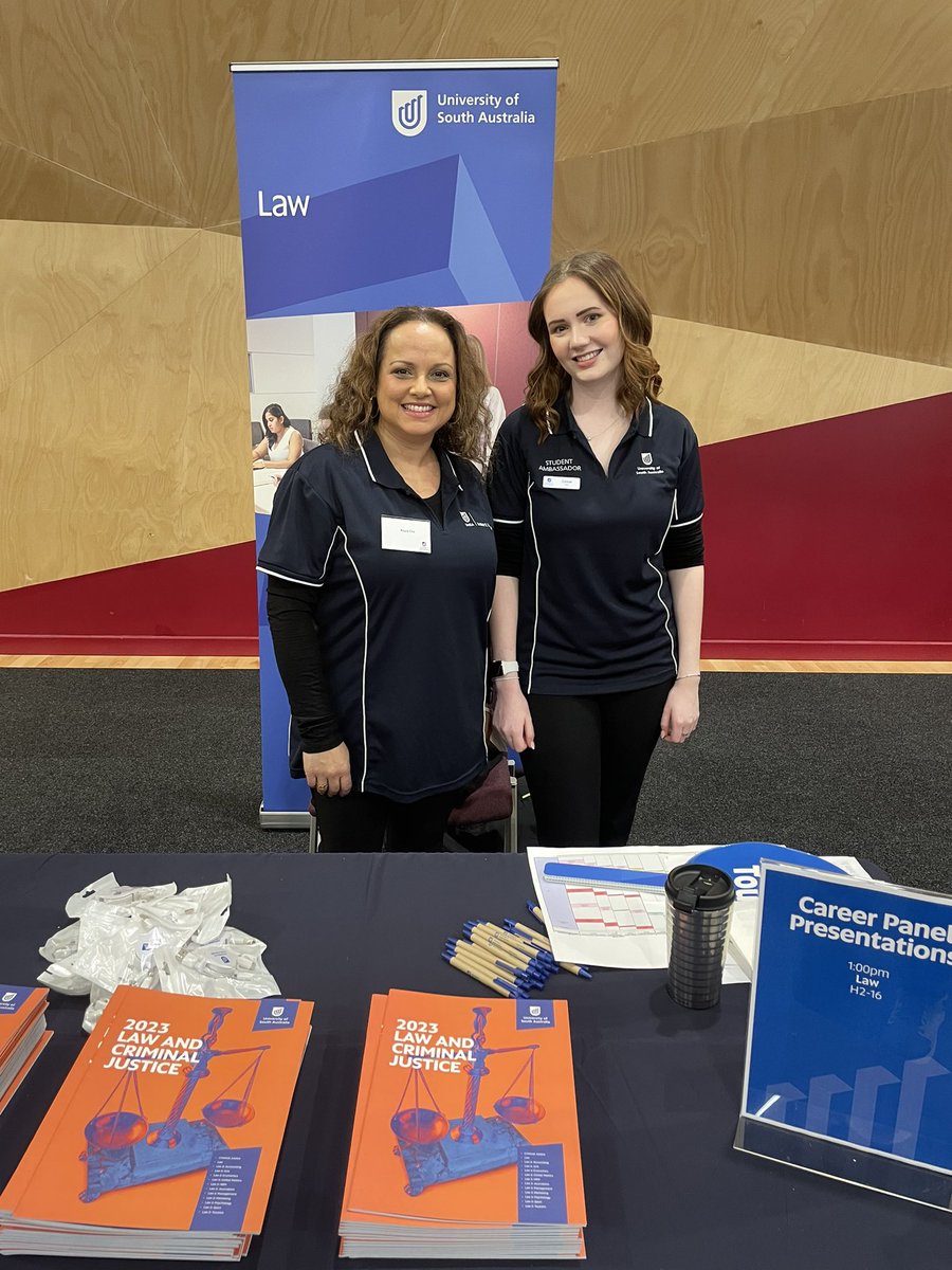 Open day 2022 discussing all things #law <a href="/UniversitySA/">UniSA</a> <a href="/LawUniSA/">UniSA Law</a>