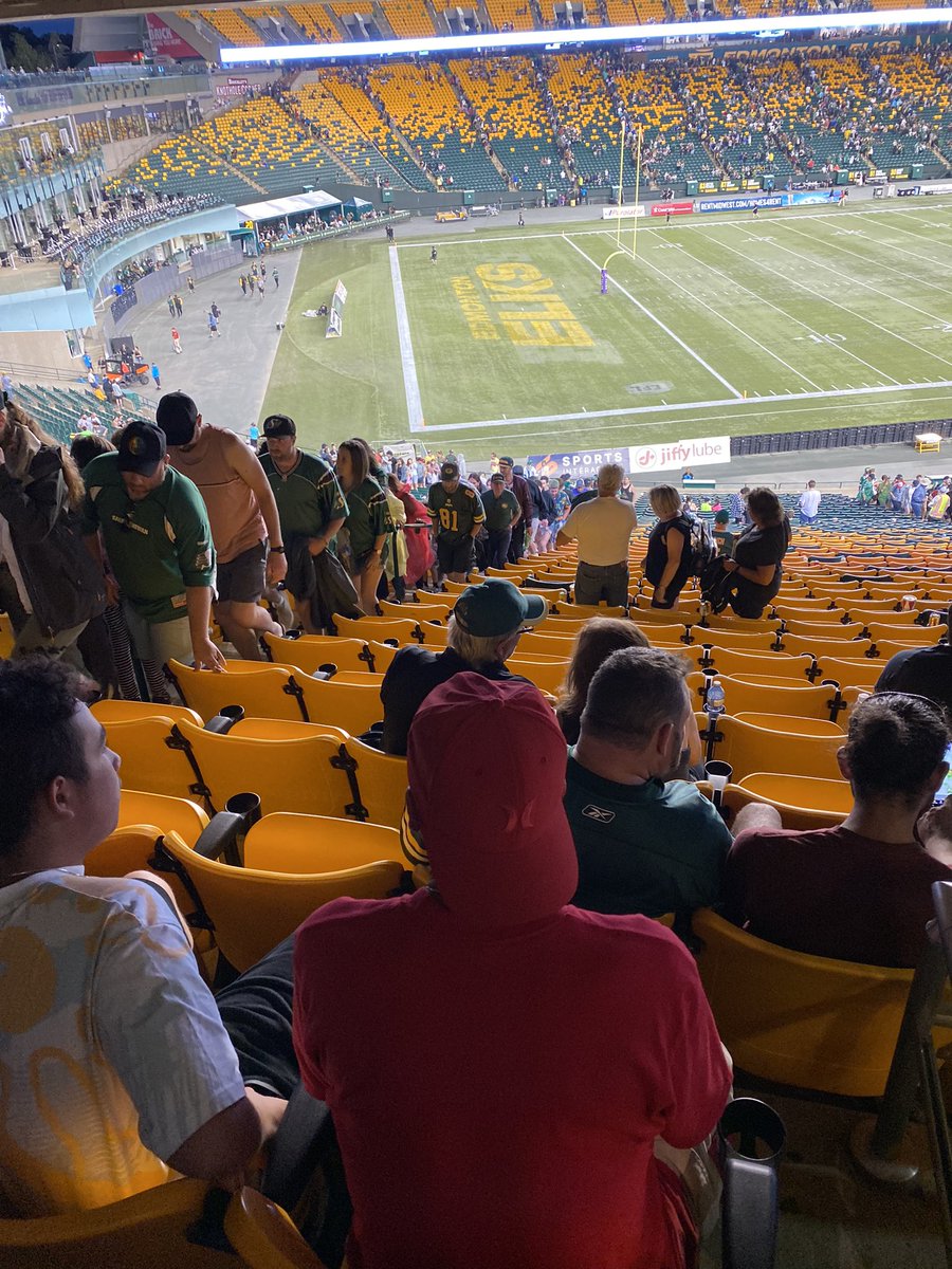 The <a href="/GoElks/">Edmonton Elks</a> DJ is keeping us entertained with Thunder Rolls, Purple Rain, Lightning Crashes, Thunder,  #lightning