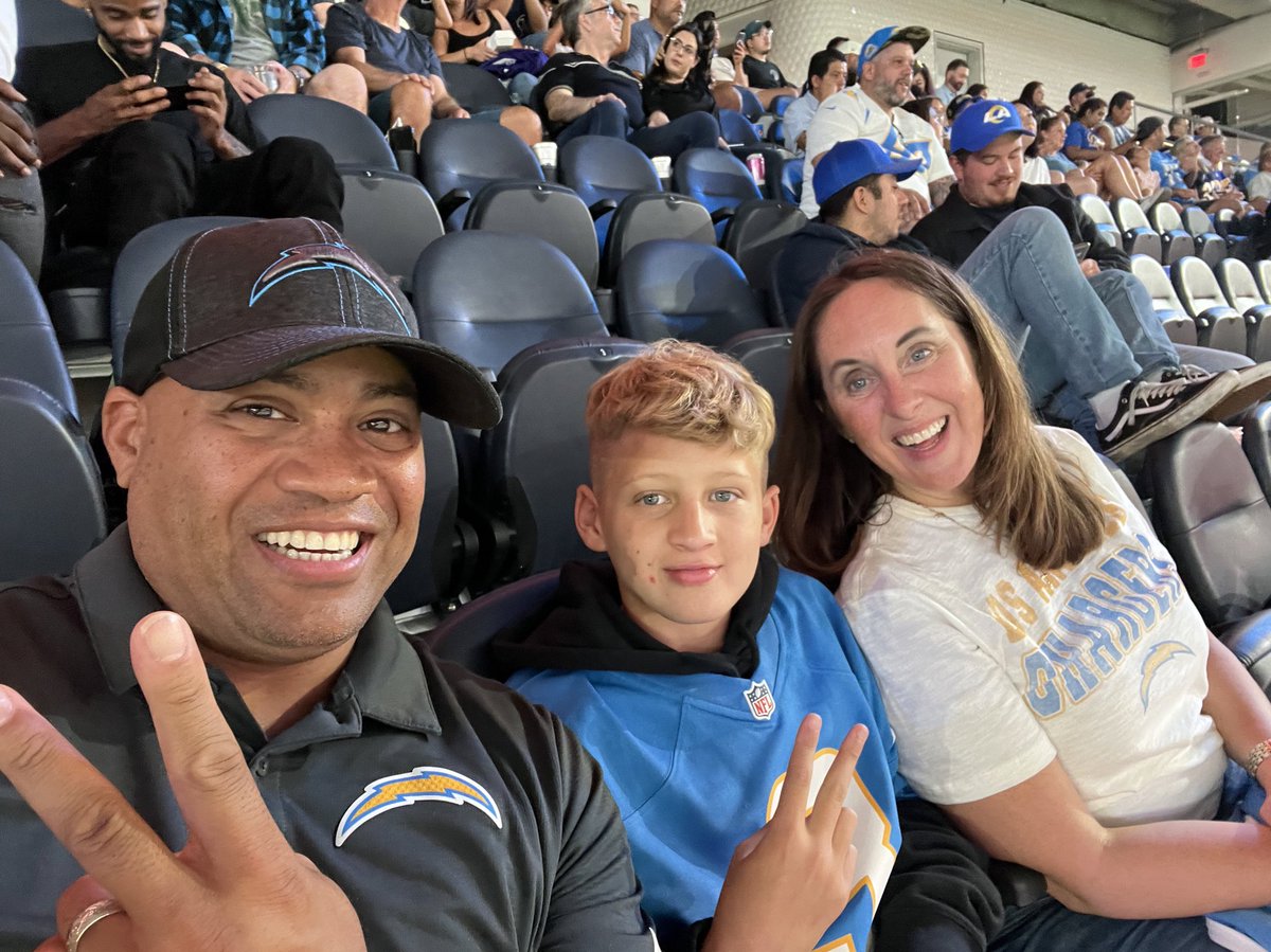 tdav8's tweet photo. #BoltUp https://t.co/ckwsYGsh3B