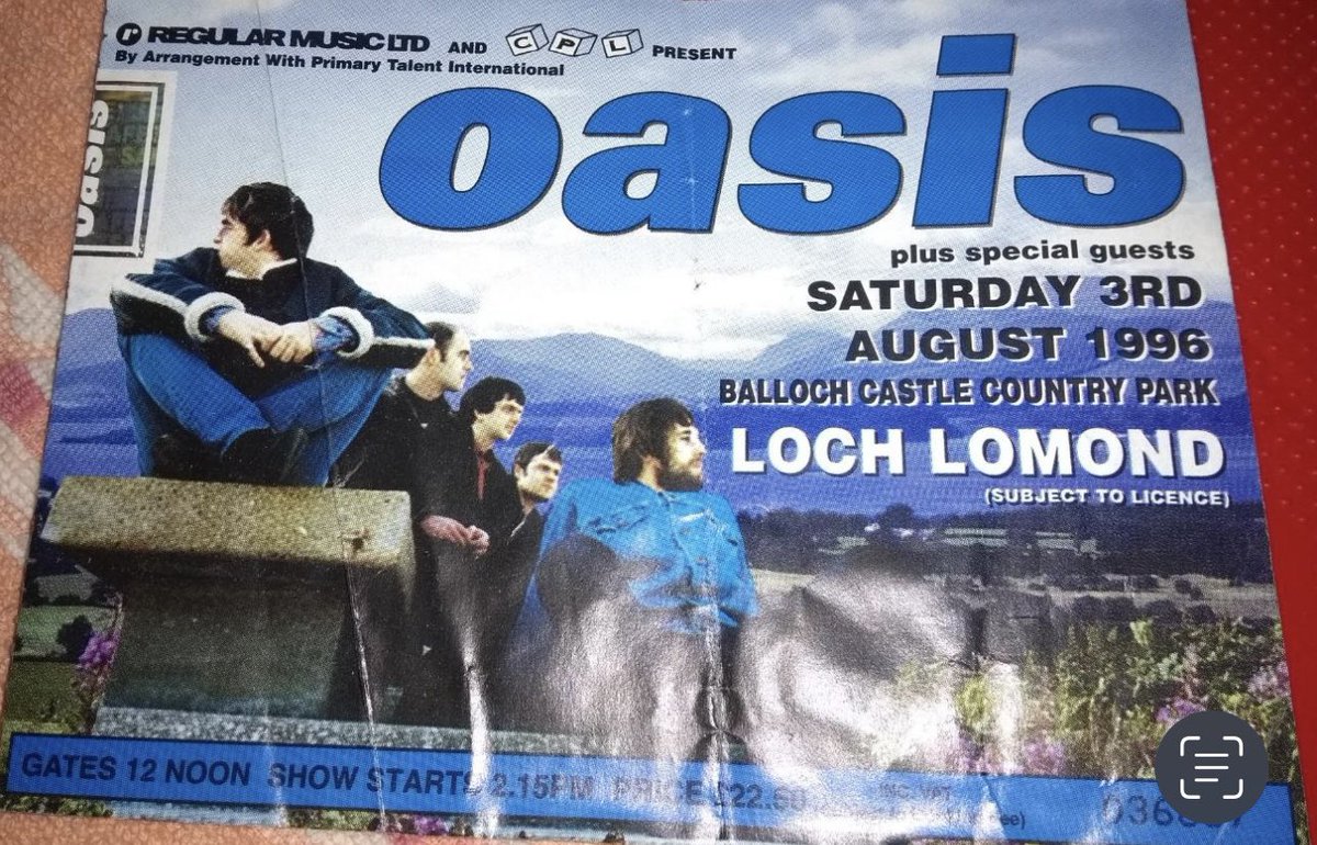 roundarway's tweet photo. My first oasis gig 26 year ago , been off me tits ever since 🤷♂️😎✊
#needalittletimetowakeup https://t.co/XlU6SjmohN