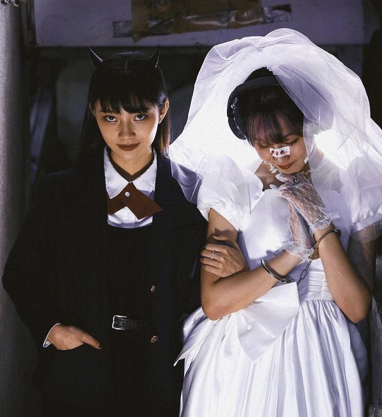 //sally and heather vibes argue with a wall