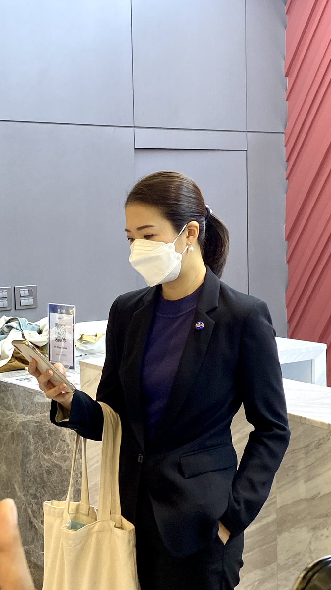 Nansonee_ss's tweet photo. อันนี้คือท่า���่านข่าวเหรอ 555555555 https://t.co/OTZAvnjjPz