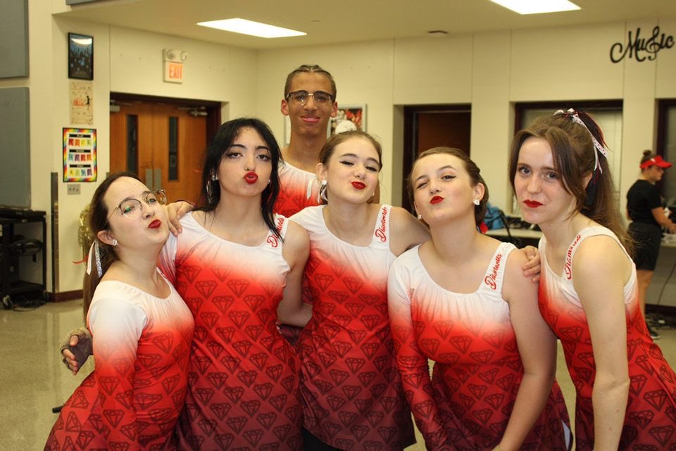Diamonds_CHHS's tweet photo. Did somebody say PFND⁉️

Photo creds: Kamila Vieyra
 -
#chhsdiamonds #colorguard #diamondsdanceguard #gcisd #gcisdfinearts #marchingband #marching #colleyvilleheritageband #chhsband #chhs #pfnd #dance #colorguardflag #colleyvilleheritagehighschool #band #panthers #chpantherpride https://t.co/GXygstn7ud