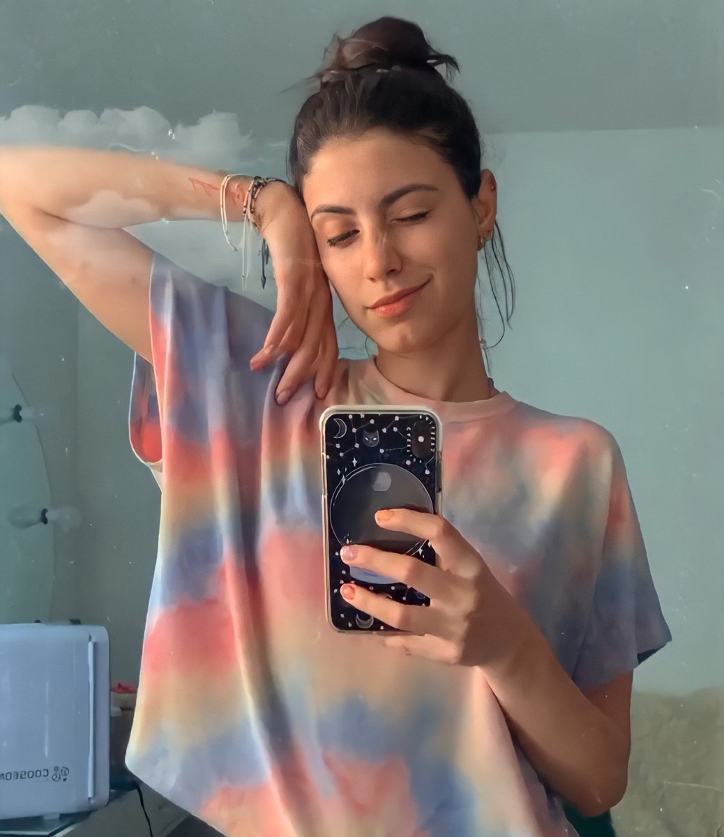 Adriana11994's tweet photo. Voy a extrañar los #3ODíasDeBárbaraLópez 🥺❤️
HAPPY BDAY BÁRBARA
#BarbaraFest https://t.co/kjJN0yPZAR