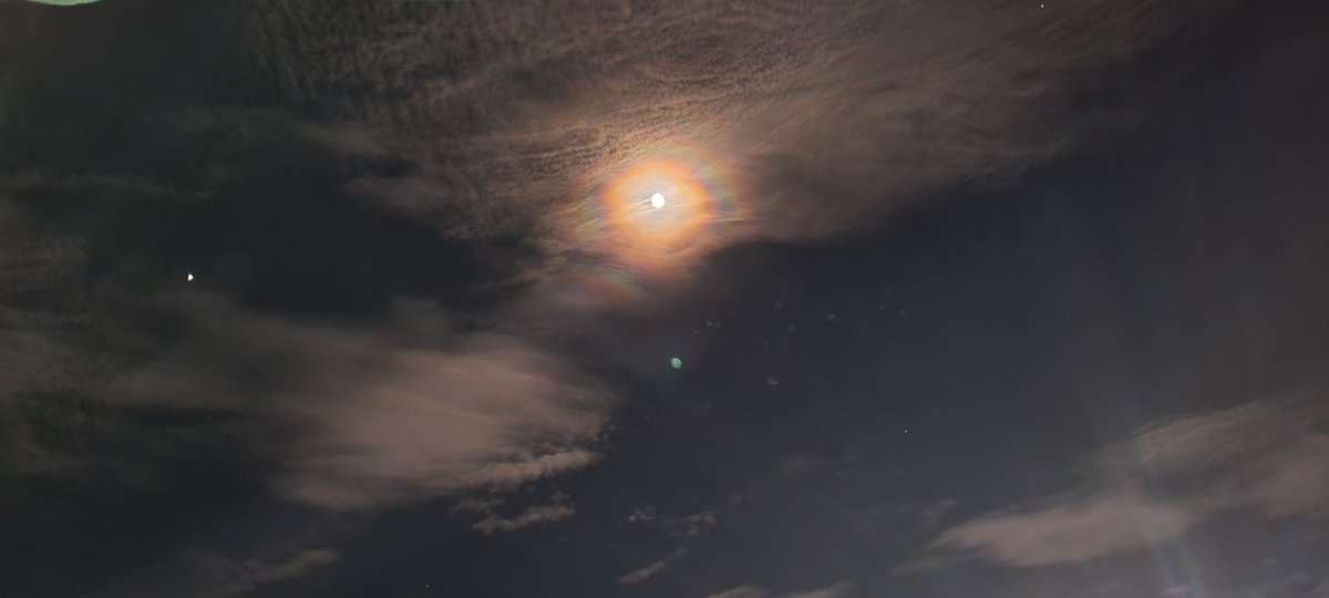 Laxmi_101's tweet photo. Moon 🌙 in the shades of Tricolor to celebrate Azadi Ka Amrit Mahotsav.
It's a proud moment when sky is celebrating India 🇮🇳.... Jai Hind
#ProudIndian
#Assam_Tinsukia
#AmritMahotsav 
#HarGharTiranga
#IndiaAt75 
@narendramodi
@himantabiswa
@Deepak41877454
@DCTinsukia 
@mygovassam https://t.co/zIfFk1NcuZ