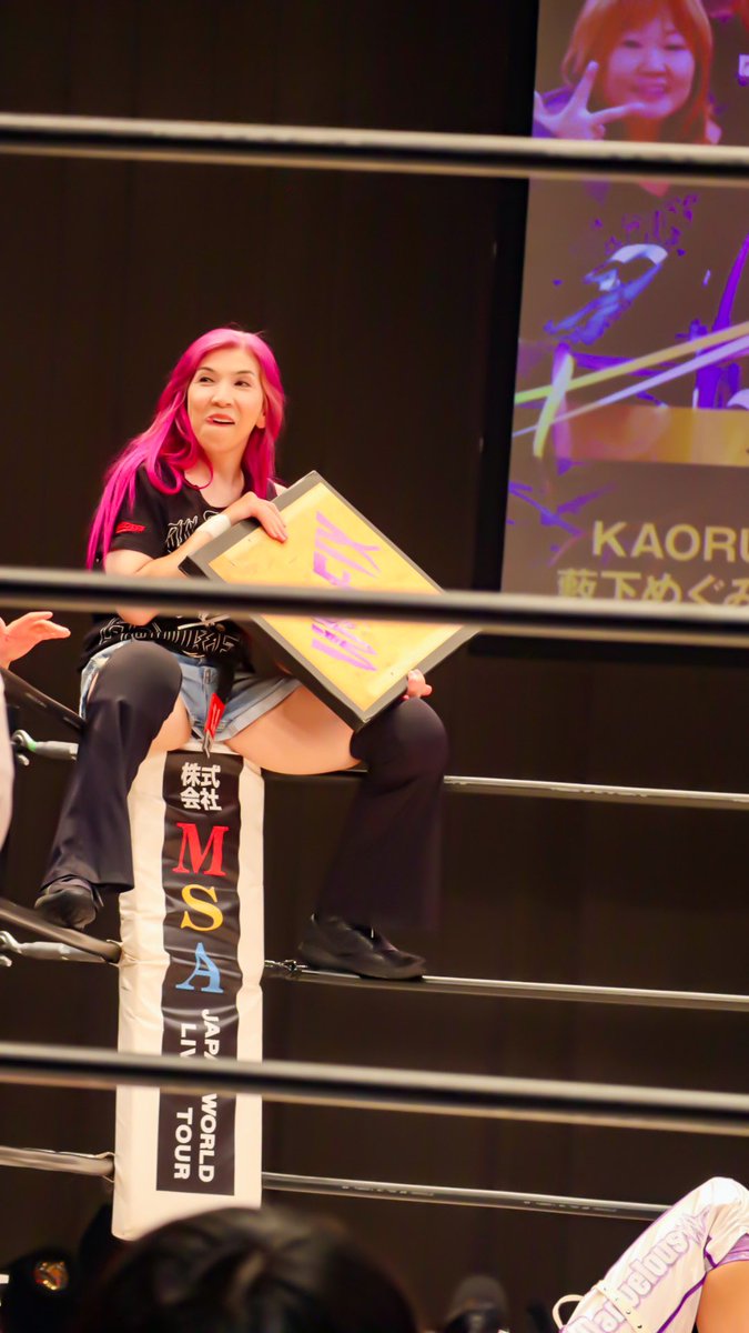 Ko0289's tweet photo. #Marvelouspro 8月8日後楽園ホール大会、#KAORU 選手引退興行!
コーナーから机片を落下させるデンジャラスなムーブも最後のお披露目👀
#KAORUさんありがとう #KAORUさんのすきなところ #WFIX https://t.co/9pw8uX0sgw