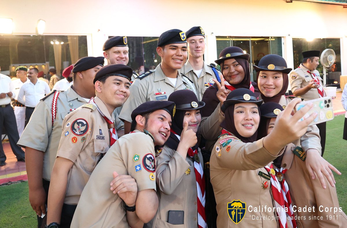 𝗜𝗡𝗗𝗜𝗔 𝗬𝗢𝗨𝗧𝗛 𝗘𝗫𝗖𝗛𝗔𝗡𝗚𝗘 𝗣𝗥𝗢𝗚𝗥𝗔𝗠
Check out photos from the 2022 Youth Exchange Program hosted by National Cadet Corps (NCC) <a href="/HQ_DG_NCC/">National Cadet Corps</a> in New Delhi, India. 
LINK - flickr.com/photos/hqcacc/…
#CACC #TaskForceTorch
#NCC #YEP2022