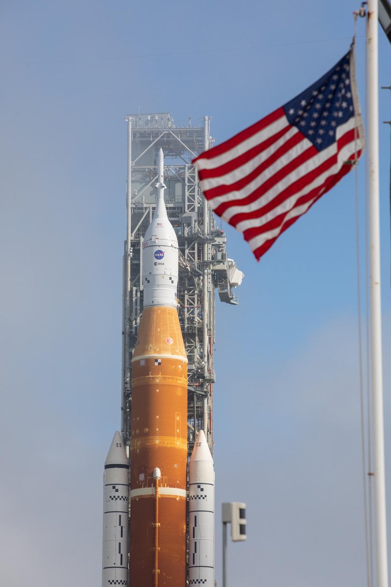ThePrimalDino's tweet photo. L-Minus 15 days

We are now but half a month away from the HISTORIC launch of NASA’s Space Launch System.

📸: NASA/Kim Shiflett https://t.co/TcAR1TR0F1