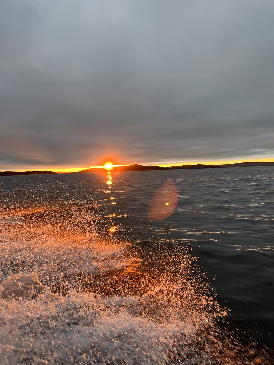 dianepoole18's tweet photo. #patioviews!! #boatview on St Lewis Bay! What a beauty night!@NunatuKavut @BattleHarbour #exploreNL #sunset https://t.co/0QO4s0dAEm