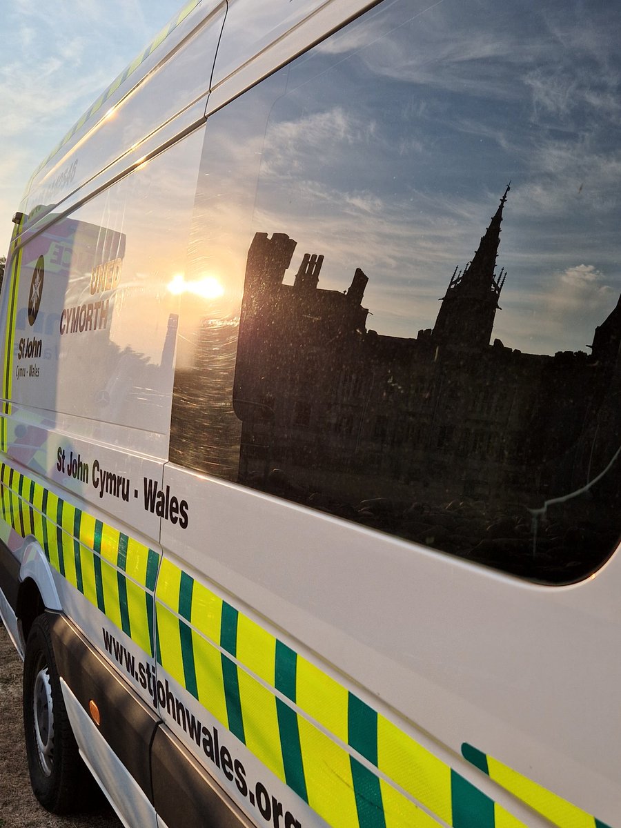 SJACCav's tweet photo. The only pictures from today's events for #TeamCAV. Thanks to all who came out and supported us for @CardiffCityFC v Birmingham, @FiringLine concert in @cardiff_castle and @GlamCricket. Lots of time given up by our volunteers for the local community! #VolunteeringRocks
Thanks All https://t.co/XQZk0RZTXT