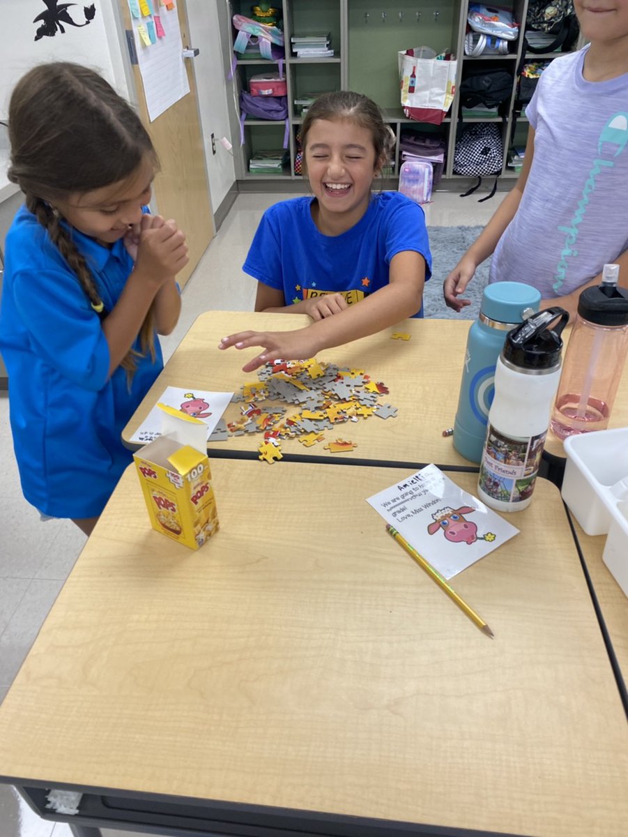dragonsOCPS's tweet photo. Our 🏰 is complete now that our Dragons are back! Magic happening from day one... learning our 35 habits, school procedures & expectations, academic discourse, accountable talks, building relationships, & so much more! This is only the beginning!
#vpedragons #vpelevelup https://t.co/JIPnuE9F0t