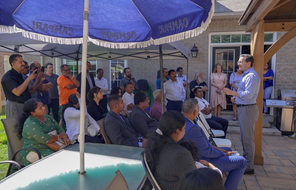 PierrePoilievre's tweet photo. Thank you to Jobson Easow for hosting another successful get-out-the-vote event in Markham.

People here are voting to make Canada the freest country on earth.

Chip in to help us reach even more people who will vote to take back control of their lives: https://t.co/iLY4vGXoUt https://t.co/G3poaKlt5O