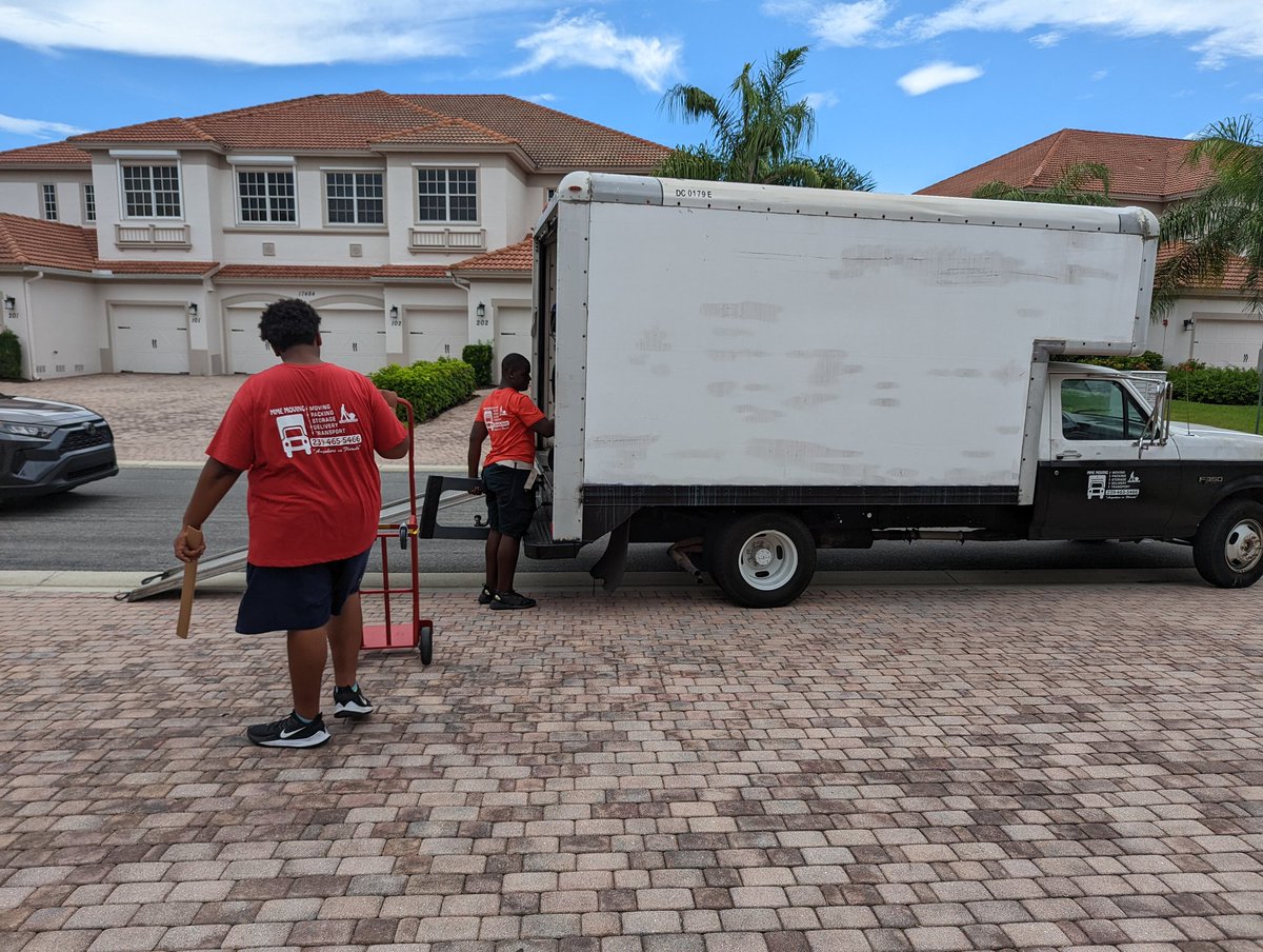 #Move
#packingservces
#mmemoving
#anywhereinflorida
#affordablemoving 
#delivery 
#movingcompanies 
#localmovers 
#junkremoval 
#cleanout

MME MOVING & TRANSPORTING 

-We offer full service moves license and insurance for quality service. mmemovingpros.com