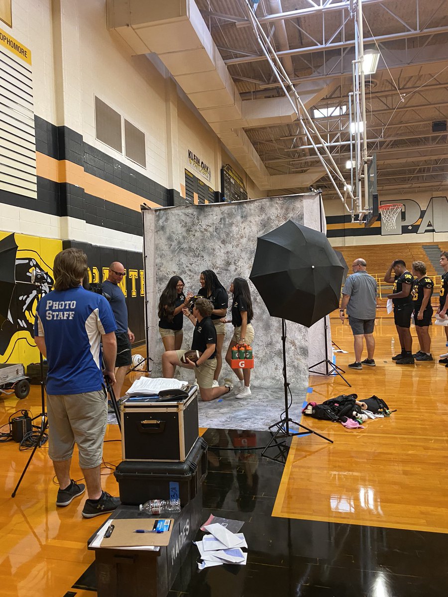 KOHSSportsMed's tweet photo. Behind the scenes media day 📸 https://t.co/RYfqs6JgDM