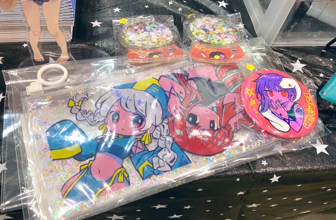 いにしえの創作グッズもあります 