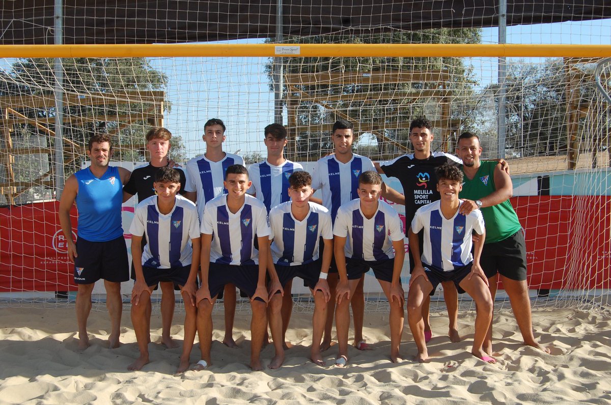 kadarito98's tweet photo. En mi nombre y en el de todos los jugadores que conformamos el Juvenil queremos dar las gracias al club @melillacd por el excelente trato donde hemos llevado el nombre del club a la élite del fútbol playa juvenil. 
Gracias por todo💪🥇🏆👏 https://t.co/VVjXavyqmI