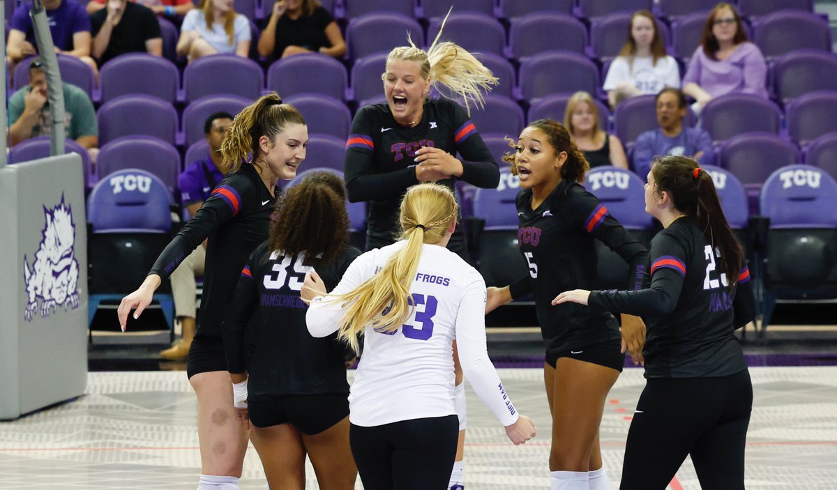TCUvolleyball's tweet photo. Riding with this team until the wheels fall off 😤

#GoFrogs https://t.co/VAyNBzPiD0