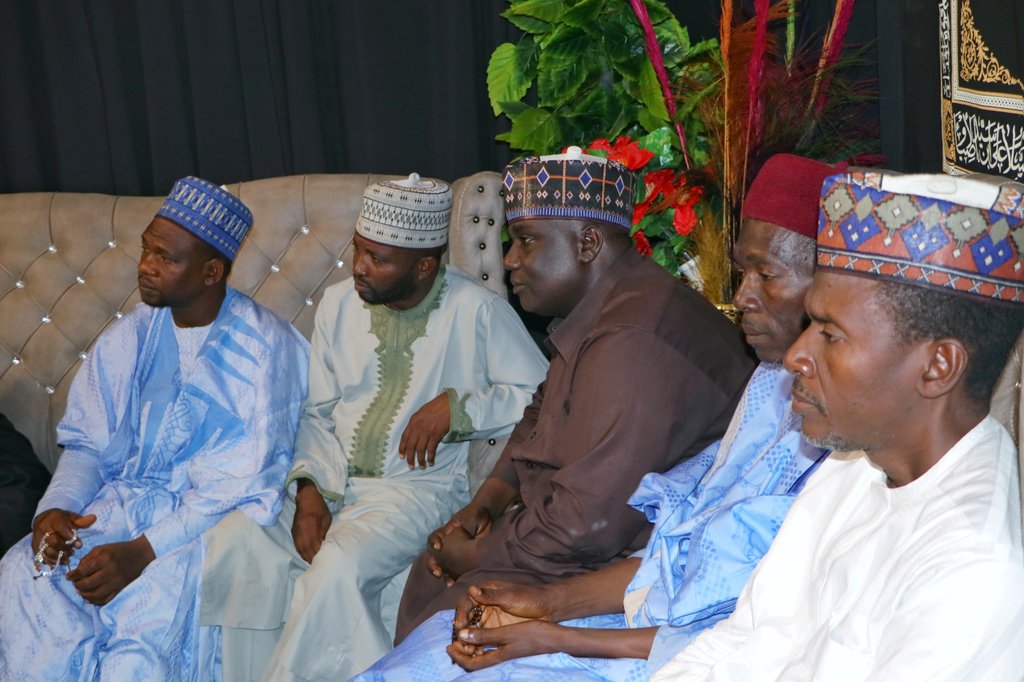 SZakzakyOffice's tweet photo. Political forum of the islamic movement held talks with leader Sheikh Ibraheem Zakzaky (H), at his Abuja residence. 
@Szakzakyoffice 
13/08/2022 https://t.co/keLzaMXj0g