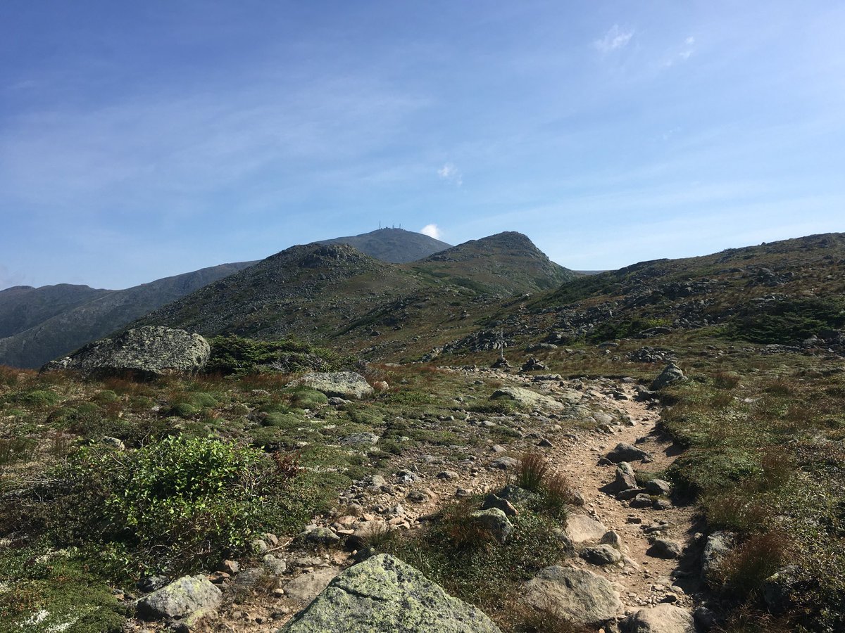 donlotz's tweet photo. Approaching Mount Washington in the Presidentials.  #appalachiantrail #hiking https://t.co/1LHgrIEBKN