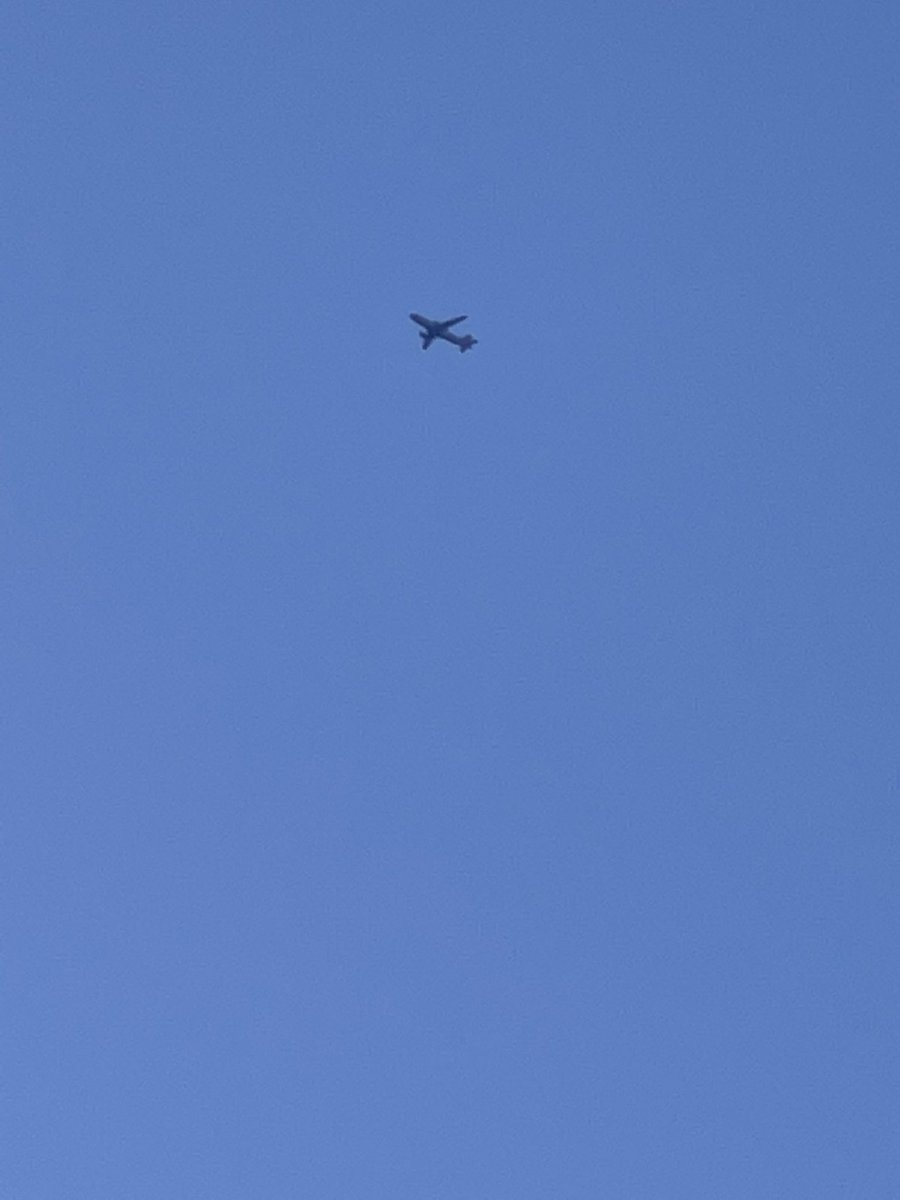 Jtrebs570's tweet photo. American Airlines Airbus A320 from Avoca to Charlotte. Was finally able to get on break after some chaos at the 911 center. #AvGeek https://t.co/45k9n39OTI