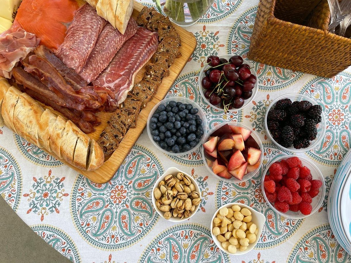 familydocwonk's tweet photo. Brunch charcuterie board π
with #FamilyMedicine friends π€π½
FTW ππ½
#FMRevolution πͺπ½
#SpeechPrep πΊπ½
#FMRising π₯ https://t.co/fXQHAmHP9t