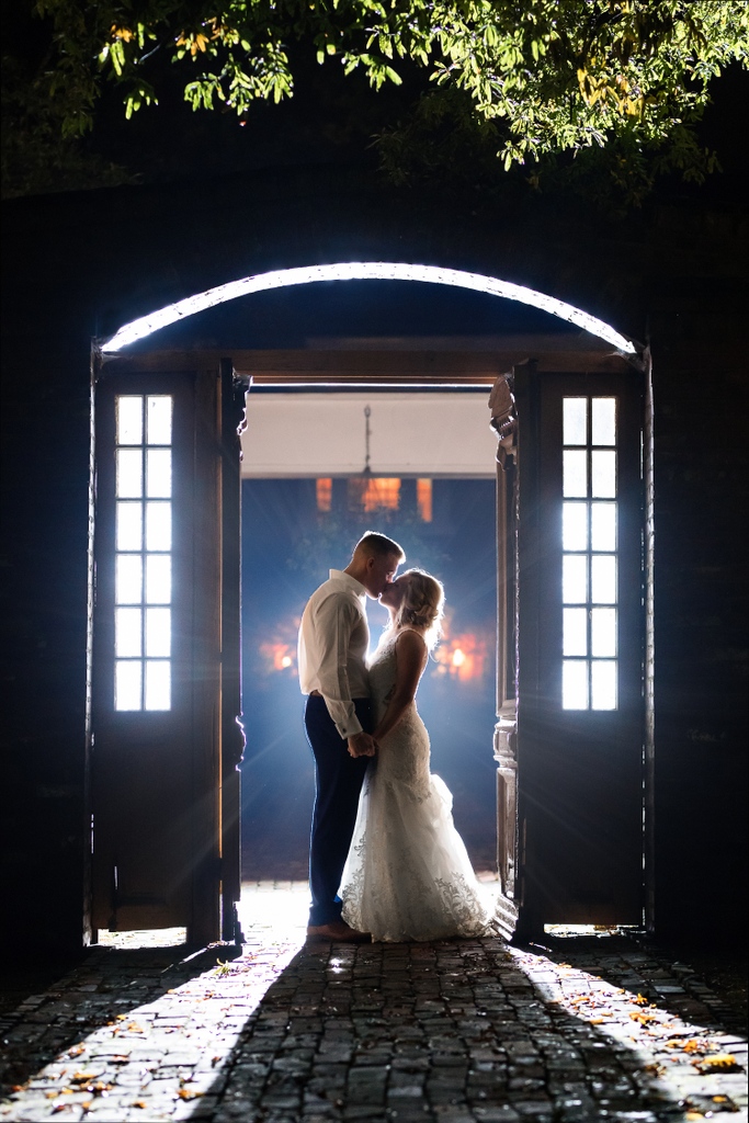 CedarHallTN's tweet photo. We are stunned by this stunning shot by Rob + Deanna 💫✨ Does it get much dreamier than this?! We don't think so!

Venue + Coordination ◦ @cedarhallTN
Photographer ◦ Rob + Deanna Photography https://t.co/YYBWVjH98u