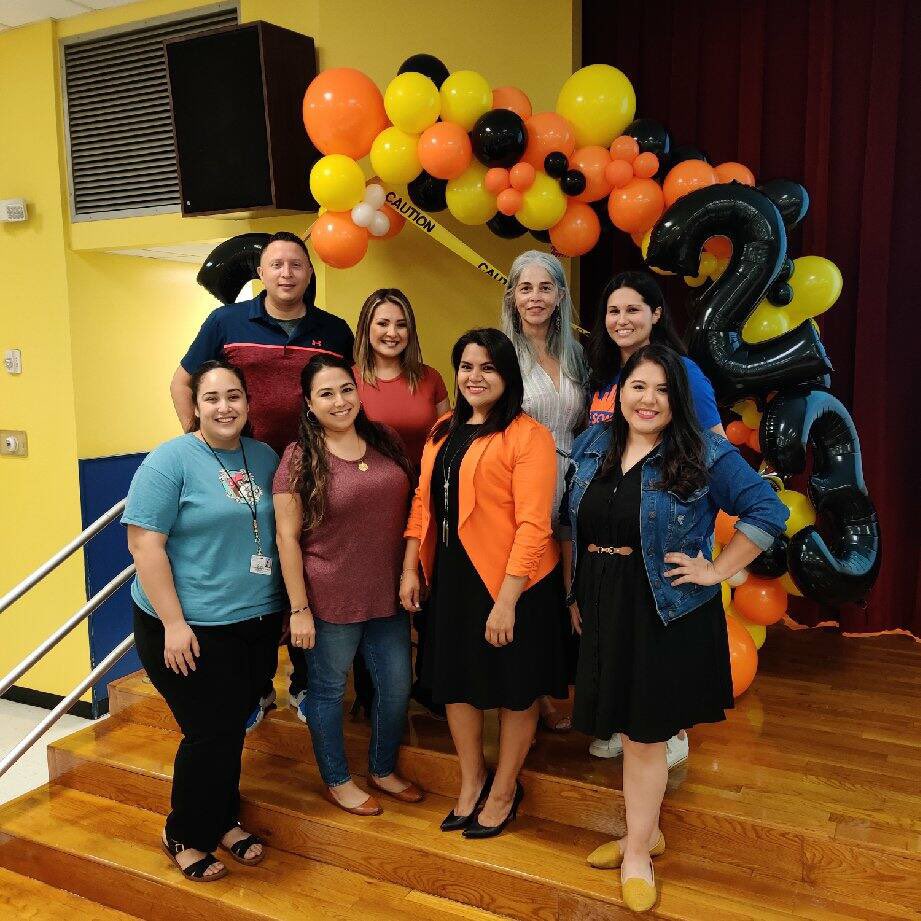 SjMottu's tweet photo. Welcome Home @Tijerinaes Eagles! All 8 of us were Tijerina former students and now we are here to serve our Magnolia community. #buildingandgrowing @ESO3_HISD @Erwin_Garcia_ @tarrynce @cmartinezTEMath @TeamHISD @HISDRecruiter @IMarquez2020 @RE_TijeES https://t.co/JFboy3zBTx