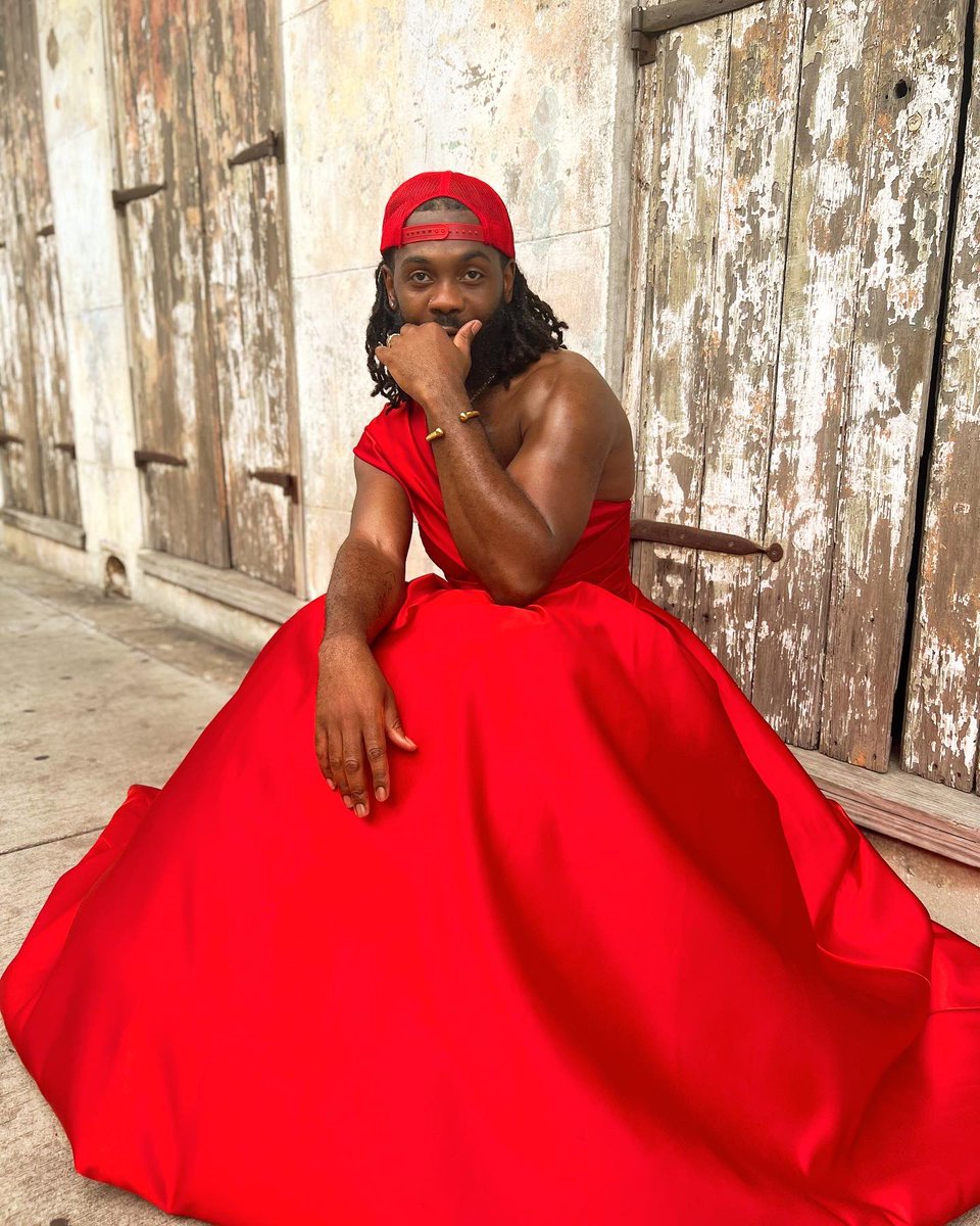 Vince_Aries's tweet photo. RED DRESS RUN 2022 .., https://t.co/sm4oUzC3KD