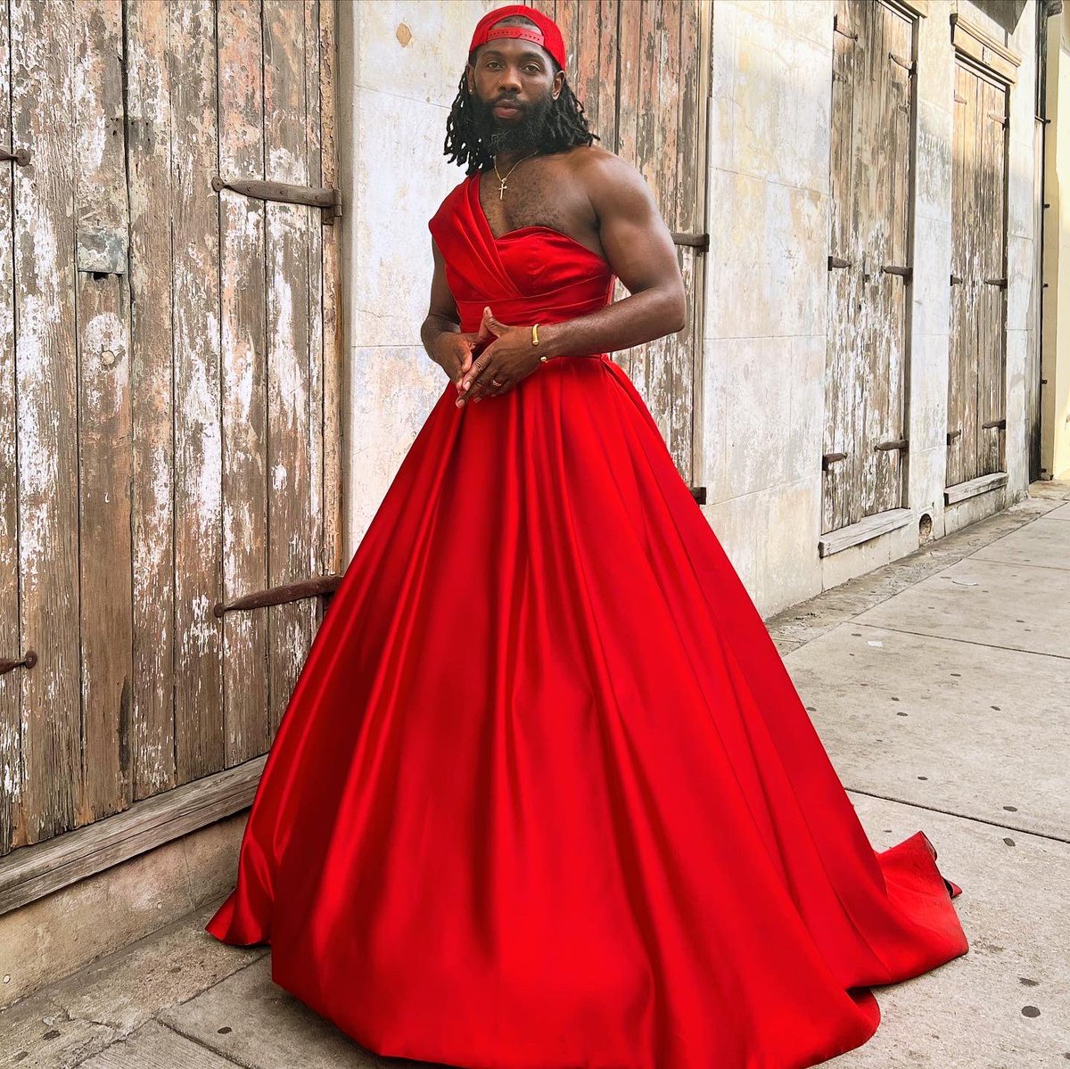 Vince_Aries's tweet photo. RED DRESS RUN 2022 .., https://t.co/sm4oUzC3KD