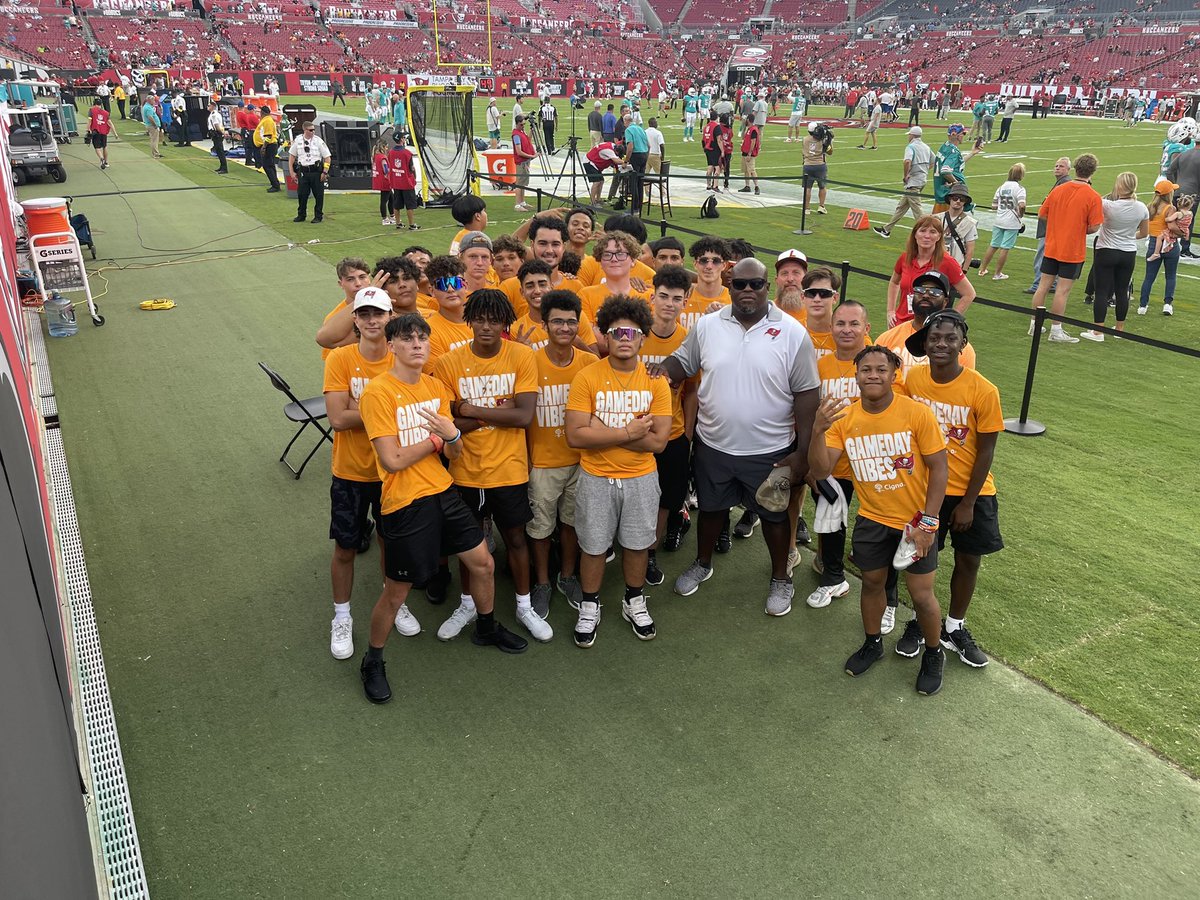 HeadCoachP's tweet photo. The long nights, tough practices, and over all grind of being a HC is sometimes balanced by experiences like tonight. Thank you @BucsFoundation and @Buccaneers for hosting @AP_LetoFootball tonight. Our boys will never forget this! https://t.co/KMj167iB8M