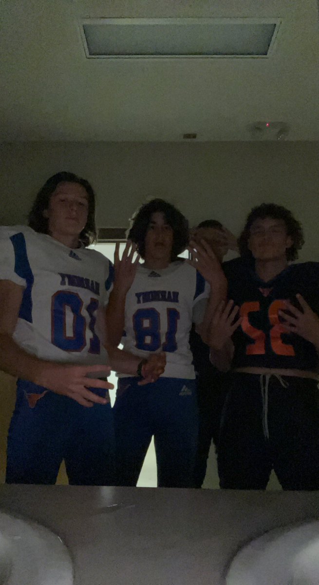 Matthewdavisqb1's tweet photo. Freshman year time to prove what i got! #highschoolfootball @longhorns_fb @XiiAcademy #10forthewin https://t.co/bJ2C2WgZo8