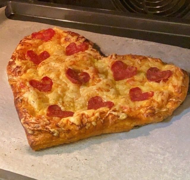 Vickloriee's tweet photo. ✩✼｡ﾟ･☆° ｡ Receta de pizza entera de 150kcal, lowcarb, high protein y gluten free ✩✼｡ﾟ･☆° ｡

♡ + ↺ se apreciarían.

cc: @/weightlosswithveera en ig
🏷 edtwt recipe edtwt thread edtwt https://t.co/PKQhnP7Cpr