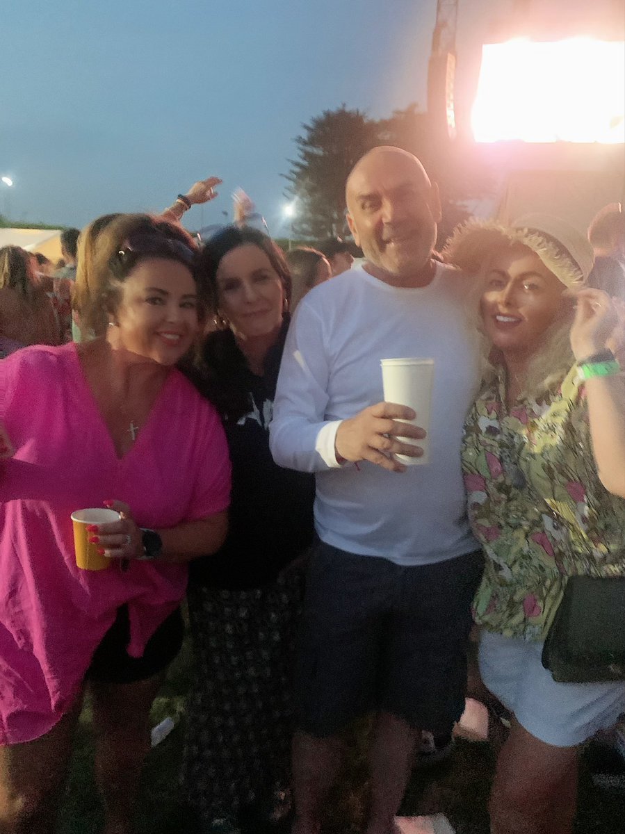 Carla Wray tweet media