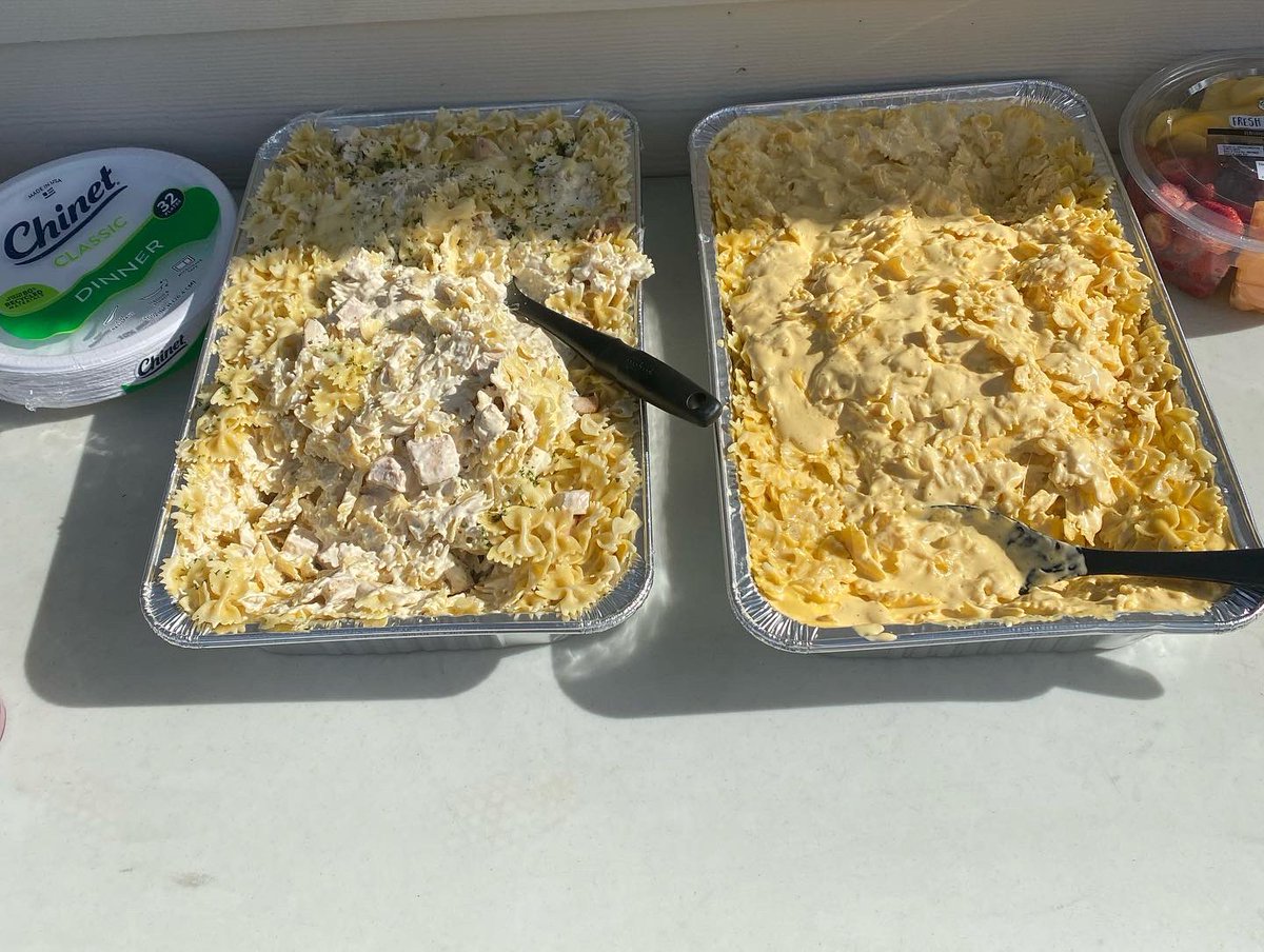 Awesome night getting together as an OL Group! Missing a few of the guys. Huge shoutout to Casagranda’s Steakhouse on hooking us up with some awesome pasta &amp; the worlds best Mac &amp; Cheese!!! Nobody does it better! 
Love this group of dudes…14 days and counting…🔜⚒🏈