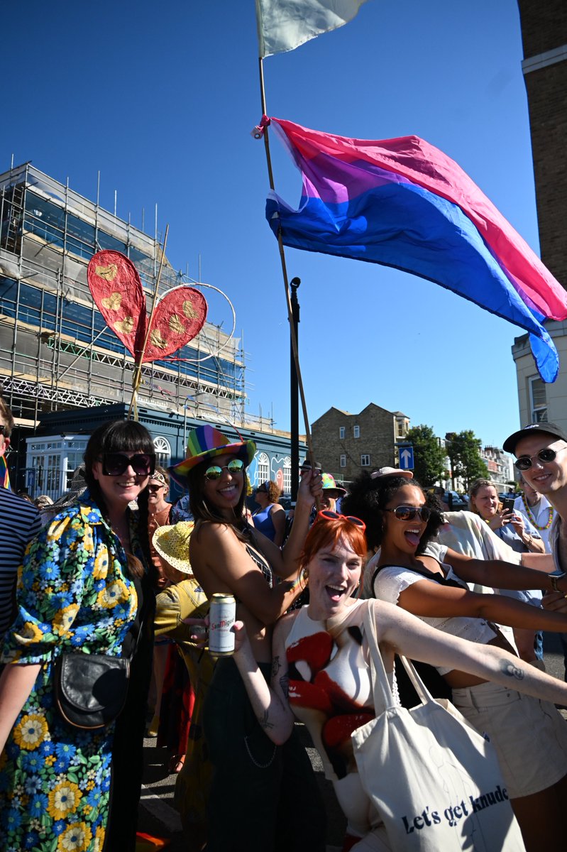 steven collis 📸 (@tintininkent) on Twitter photo Margate Pride 2022 #pride #margatepride <a href="/CommunityAd/">CommunityAd Ltd</a> <a href="/IsleMagThanet/">Isle Magazine</a> <a href="/ThanetExtra/">Thanet Extra</a> <a href="/ThanetGazette/">KentLive Thanet</a> <a href="/itvmeridian/">ITV News Meridian</a> set 5 Margate Pride 2022 #pride #margatepride <a href="/CommunityAd/">CommunityAd Ltd</a> <a href="/IsleMagThanet/">Isle Magazine</a> <a href="/ThanetExtra/">Thanet Extra</a> <a href="/ThanetGazette/">KentLive Thanet</a> <a href="/itvmeridian/">ITV News Meridian</a> set 5