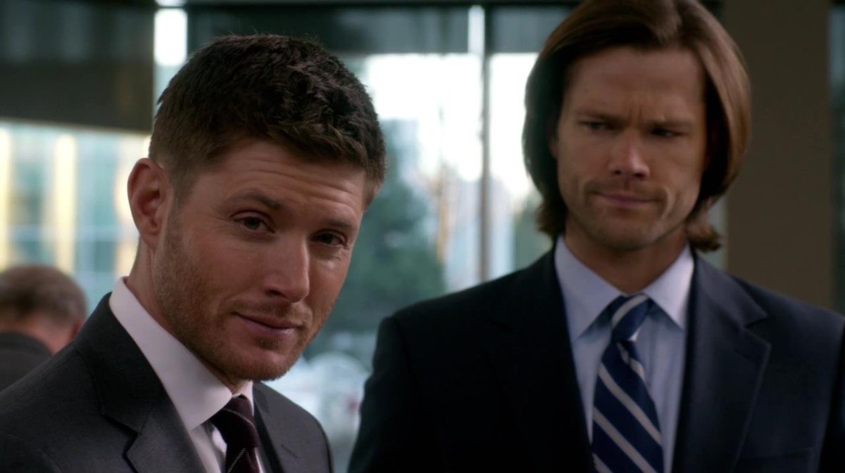 SpnTentation's tweet photo. sam and dean staring moment https://t.co/WK332dRFEH