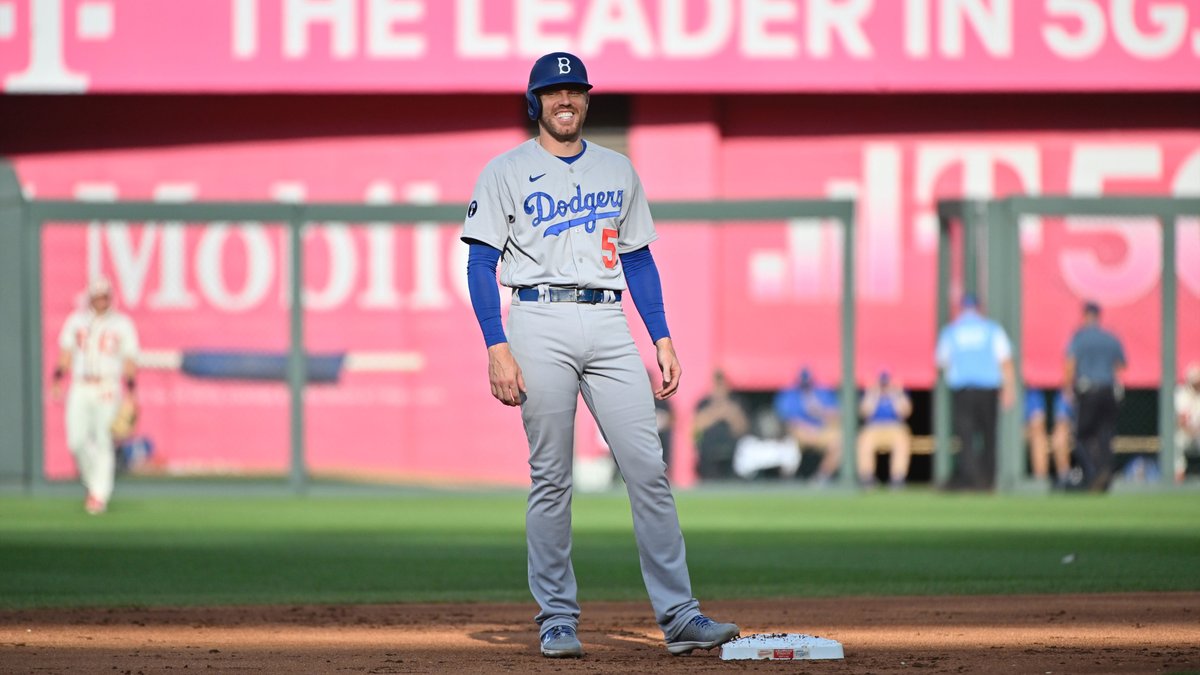 MLB on Twitter "To honor the 75th anniversary of Jackie Robinson