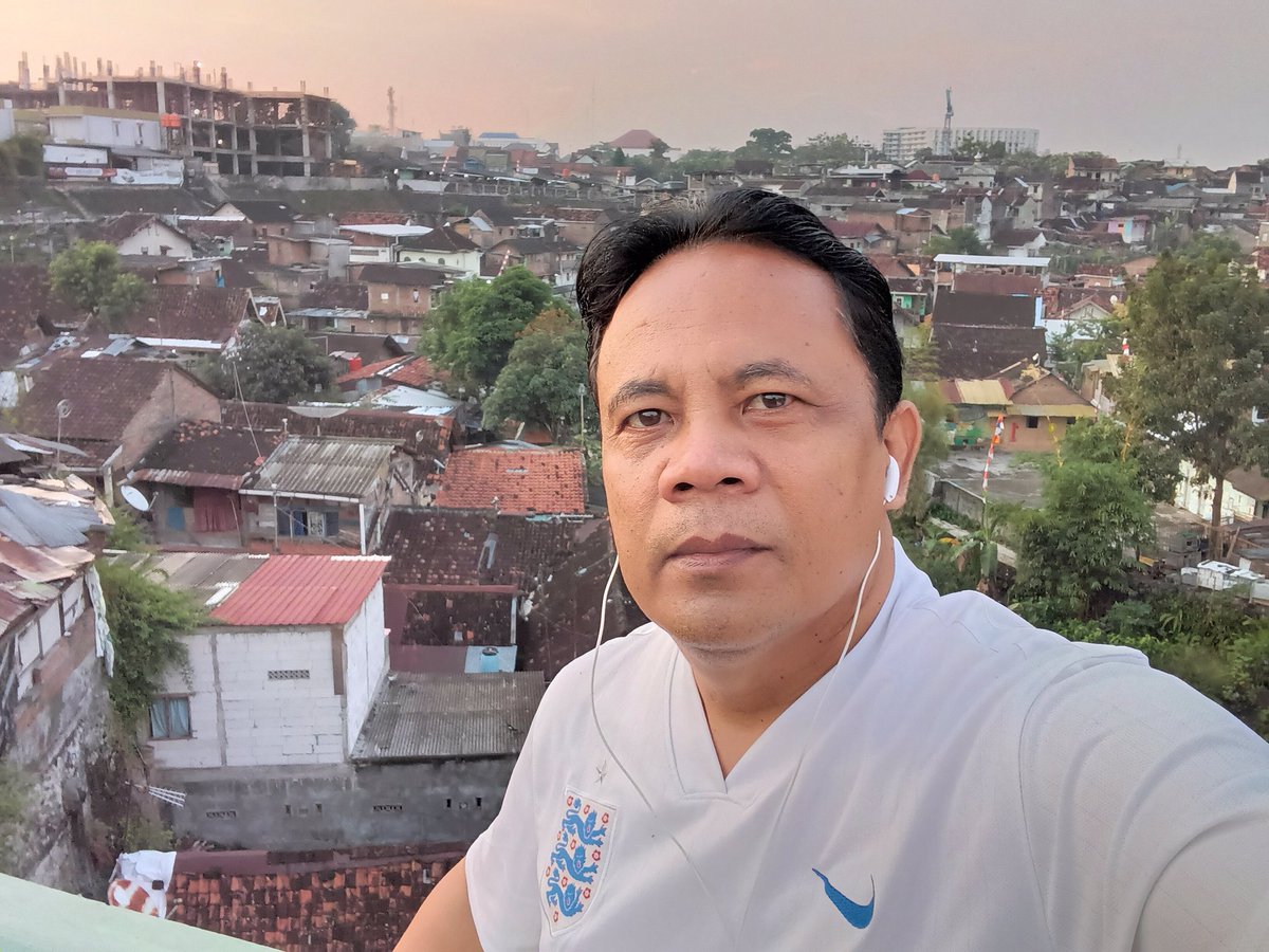 Sehat itu murah..jogging minggu pagi..😊