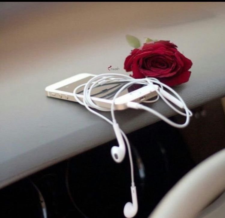 " ما ودّي إن الحيَاة الفانيھ تقهرھ ".ء

☹️💔