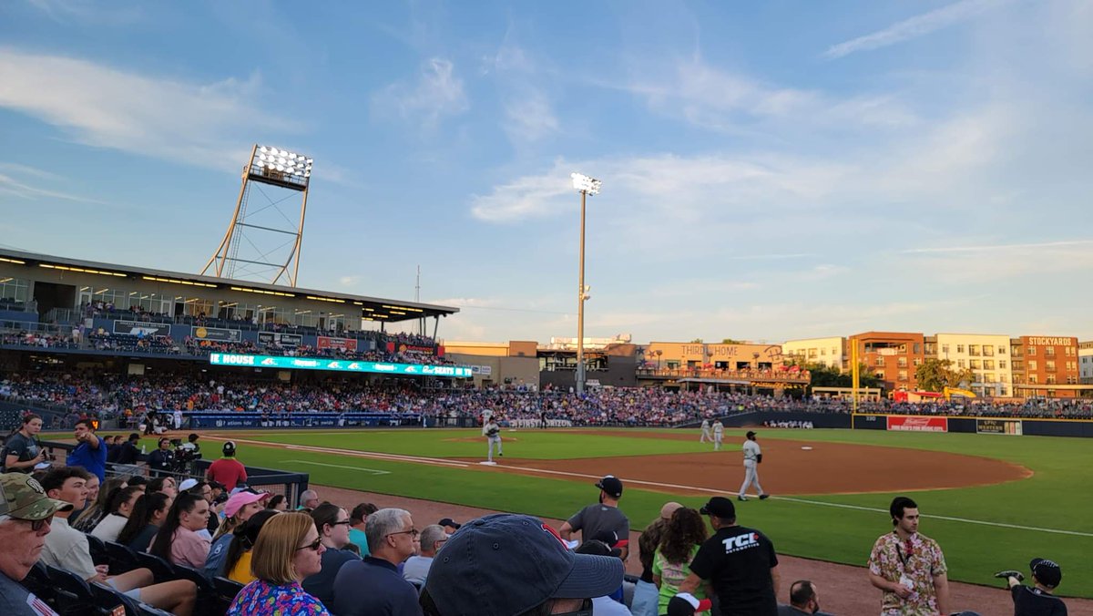 KathyLynnMorgan's tweet photo. Hey if your at the Sounds Game right now my grandson JAXON is there and he desperately wants one of the players to toss him a ball. Hes tried all Summer. 😥Come on MAKE IT HAPPEN. You can tell by his pics where he's sitting. 🥰🥰🥰 https://t.co/ZtPRt3eEoh