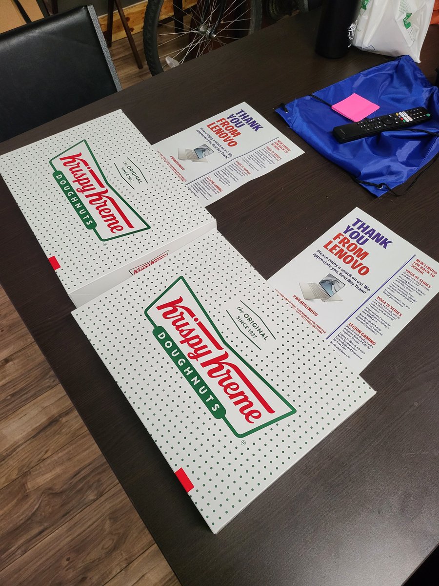 LenovoBeast's tweet photo. Stocking the breakroom with donuts at Best Buy Puyallup #366

#wearelenovo#premiumstars https://t.co/8GhziAFW18