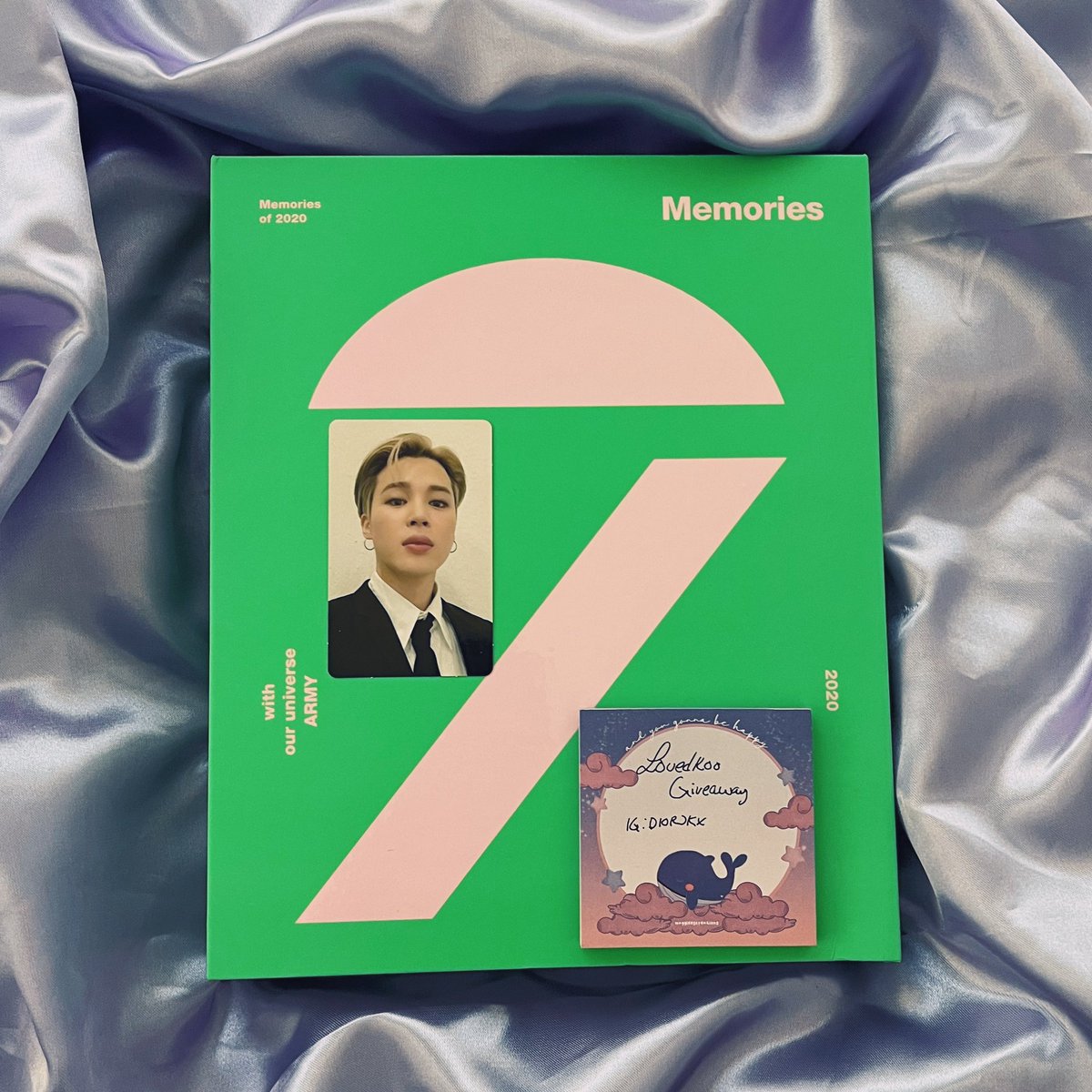 Iovedkoo's tweet photo. BTS MEMORIES OF 2020 DVD GIVEAWAY 💜

ENTRY:
💫 follow
💫 retweet
💫 MUST reply voting tags for valid entry! 

DETAILS:
🌱 memories of 2020 dvd
🌱 jimin photocard
🌱 some damage (crease) to outer box, photographed closely in thread
🌱 open worldwide  

ENDS 8/19 https://t.co/LRZiPA5i94