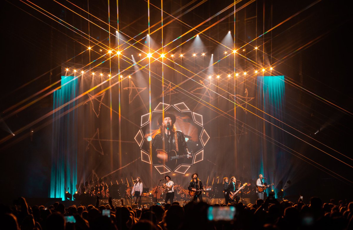 latelyzine's tweet photo. THE BRIGHTSIDE World Tour - St. Paul, MN - @thelumineers #lumineers 📸🤍🎶 https://t.co/Jt3QwYLlx6